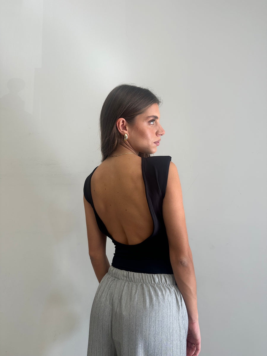 GLAMOROUS Body scollo schiena nero