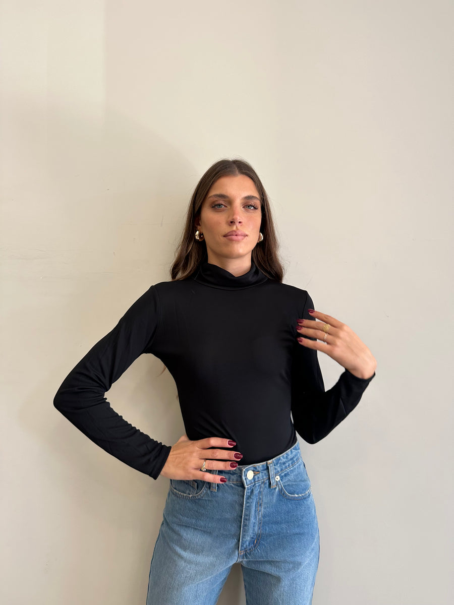 GLAMOROUS Body collo alto nero