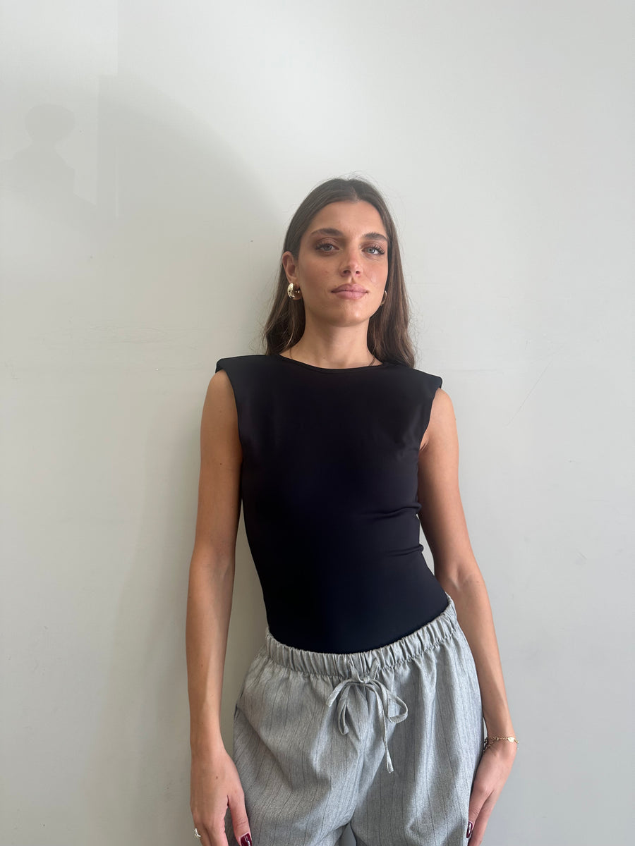 GLAMOROUS Body scollo schiena nero