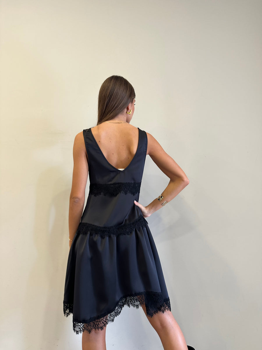 MOTEL Abito satin pizzo nero