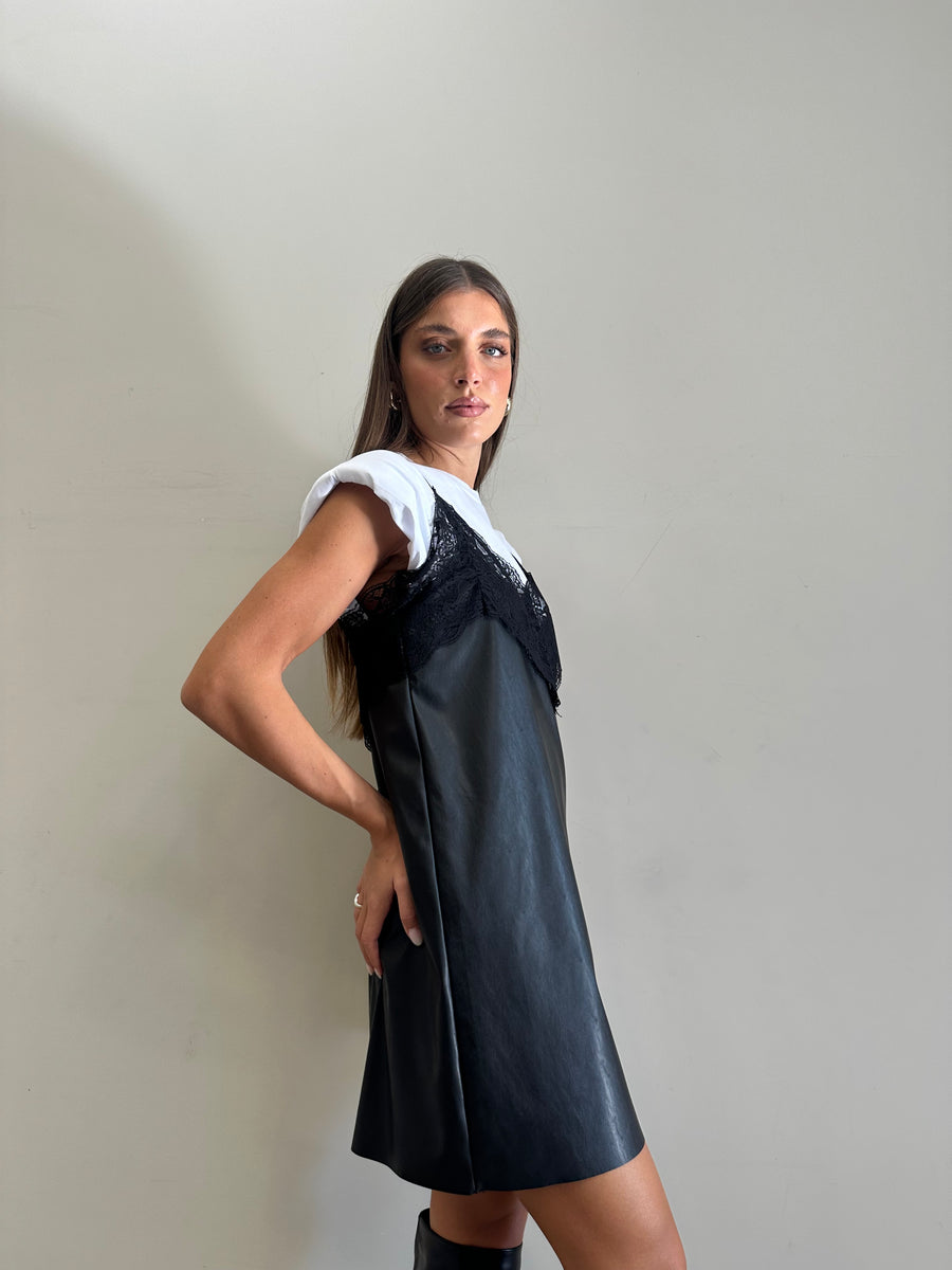 DIXIE Abito ecopelle nero pizzo e t-shirt bianca