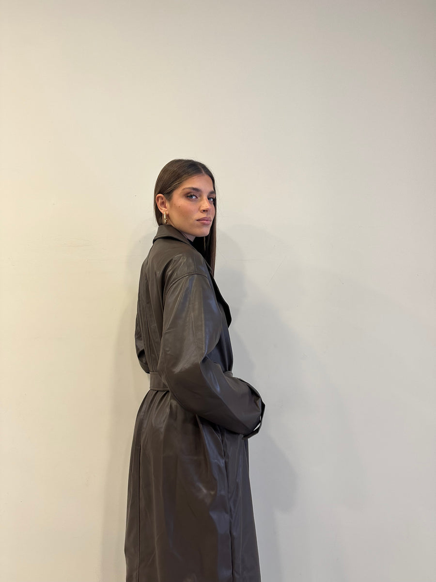 GLAMOROUS Trench ecopelle caffè