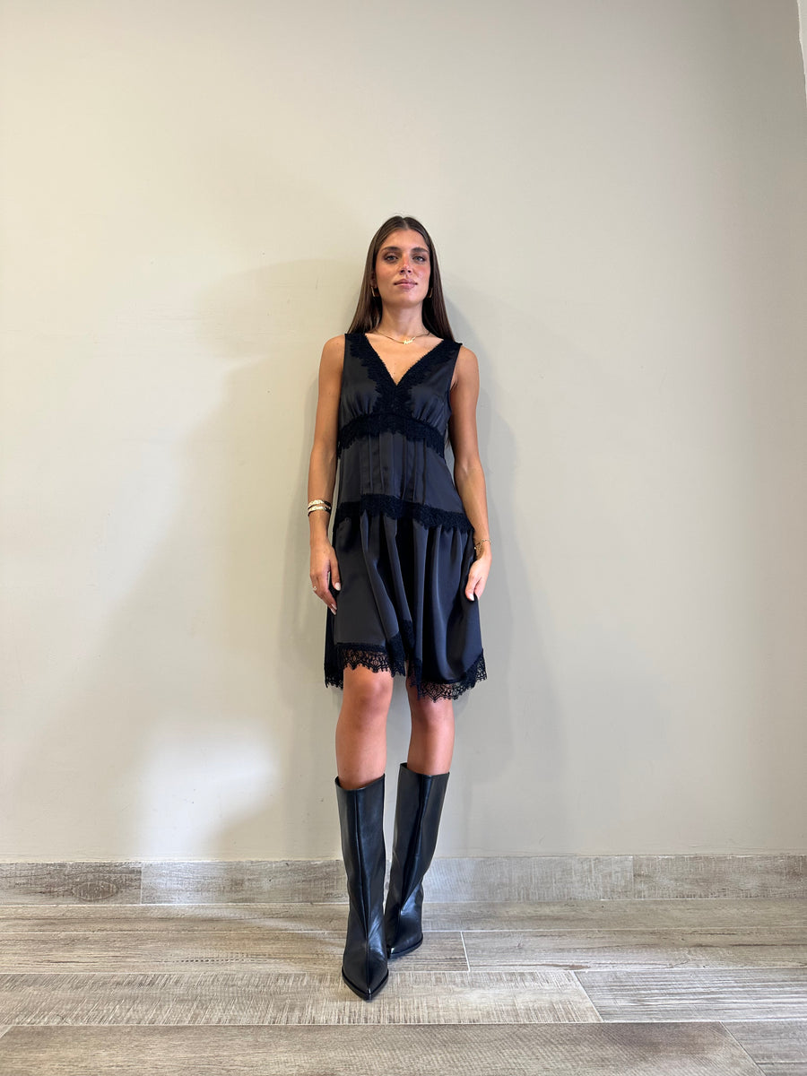 MOTEL Abito satin pizzo nero
