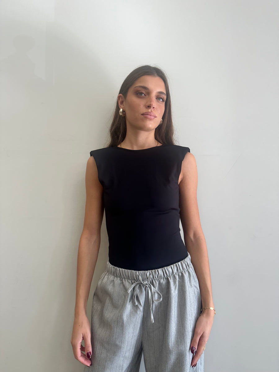 GLAMOROUS Body scollo schiena nero