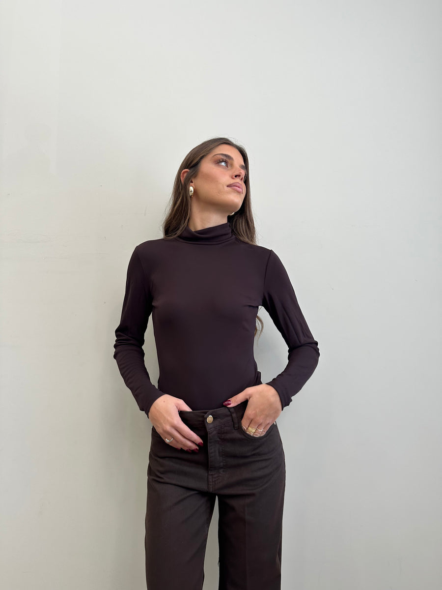 GLAMOROUS Body collo alto moro