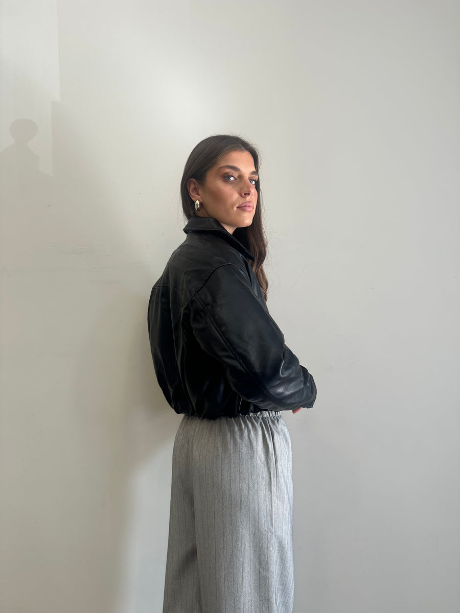 GLAMOROUS Bomber crop ecopelle imbottito nero