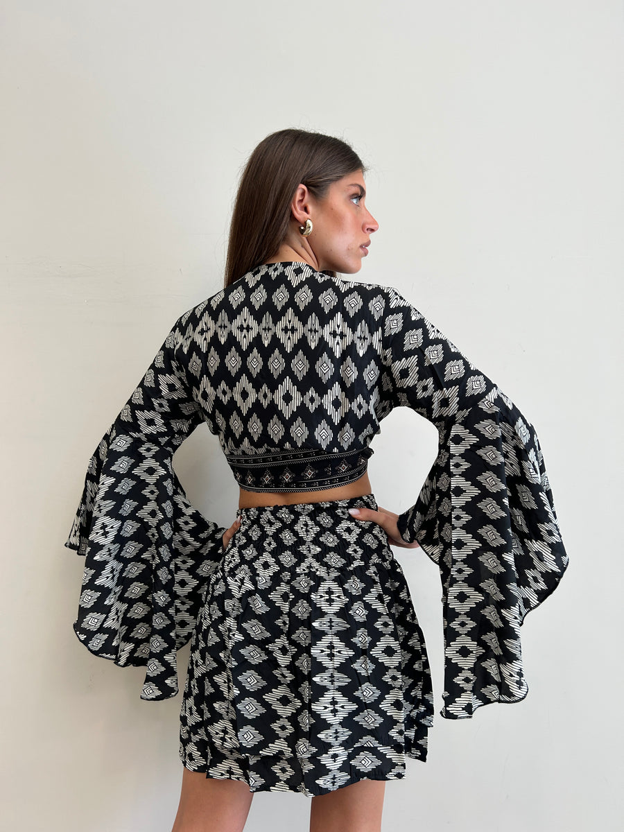 FREELOVE Gipsy Top Seta Tribal Black