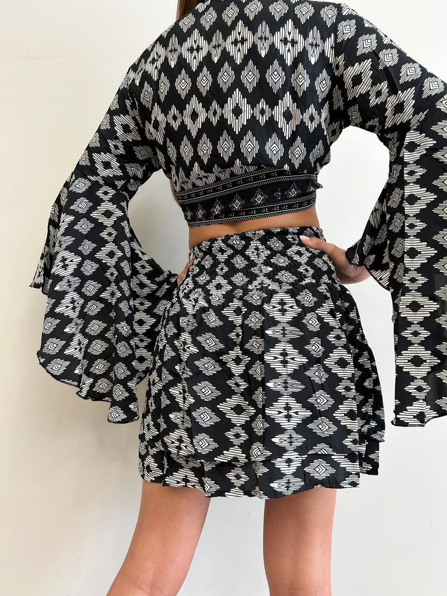 FREELOVE Gonna corta seta Tribal Black