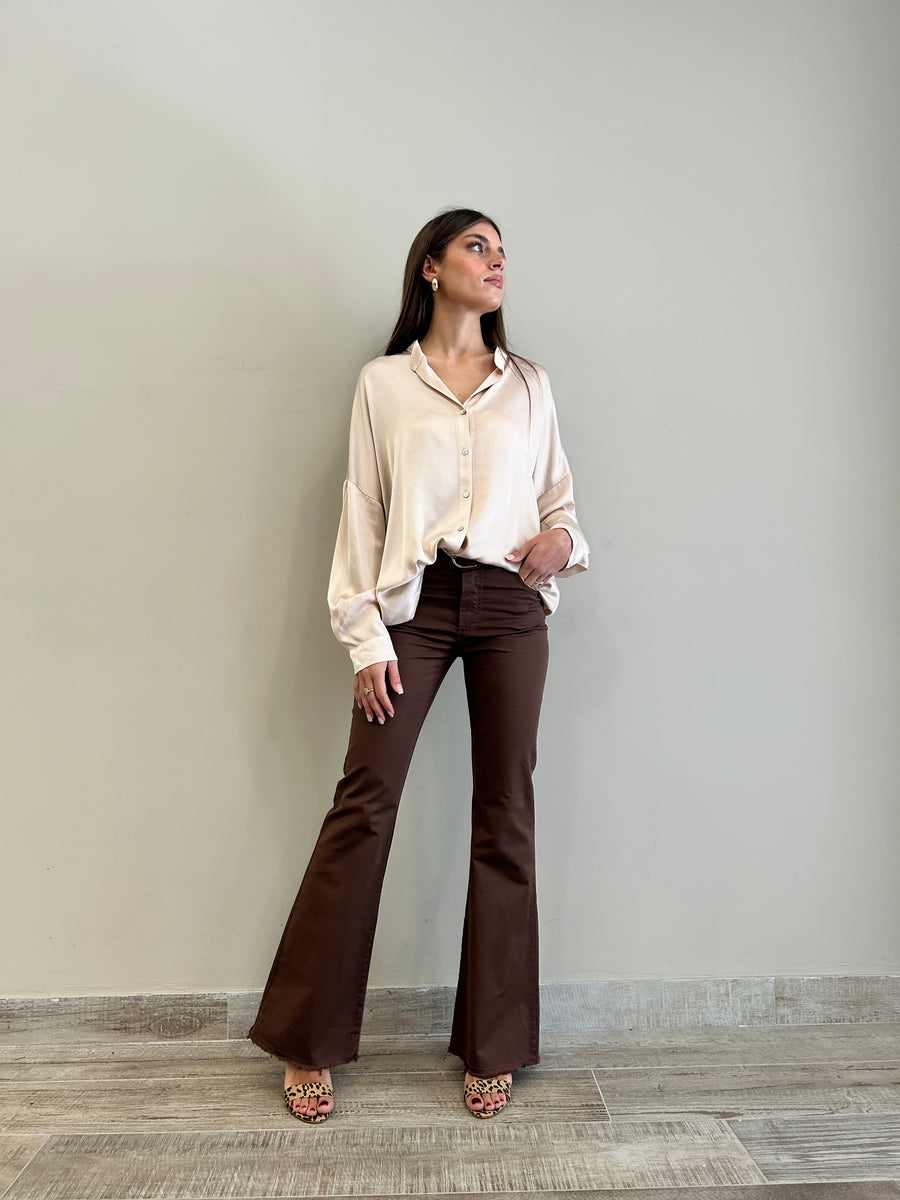 MOTEL Pantalone elasticizzato flare cioccolato