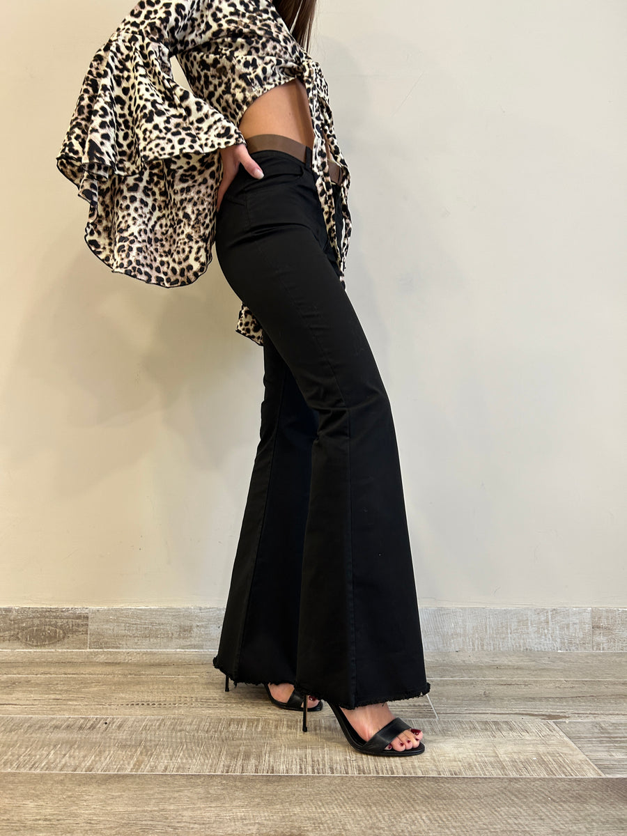 MOTEL Pantalone elasticizzato flare nero