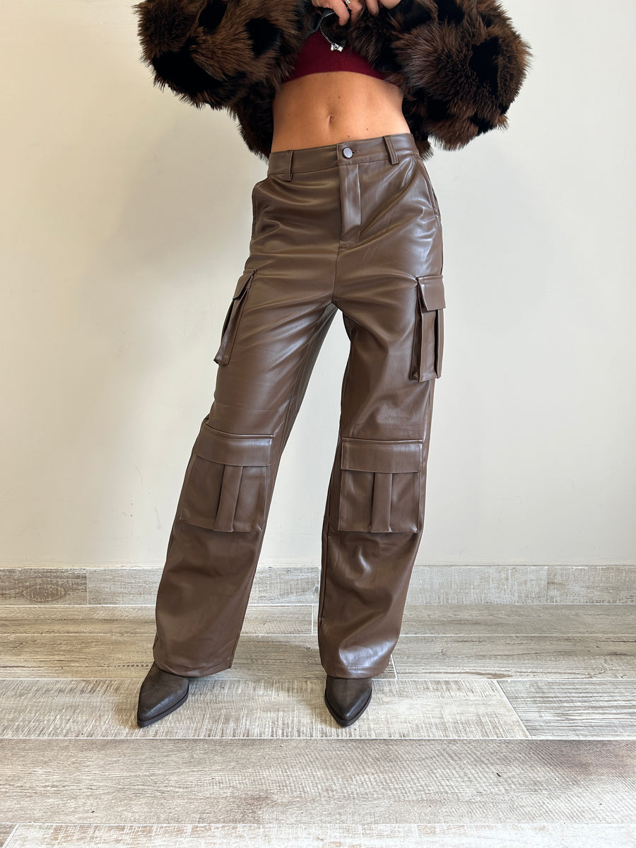 GIPSY INSIDE Pantalone cargo ecopelle Moro