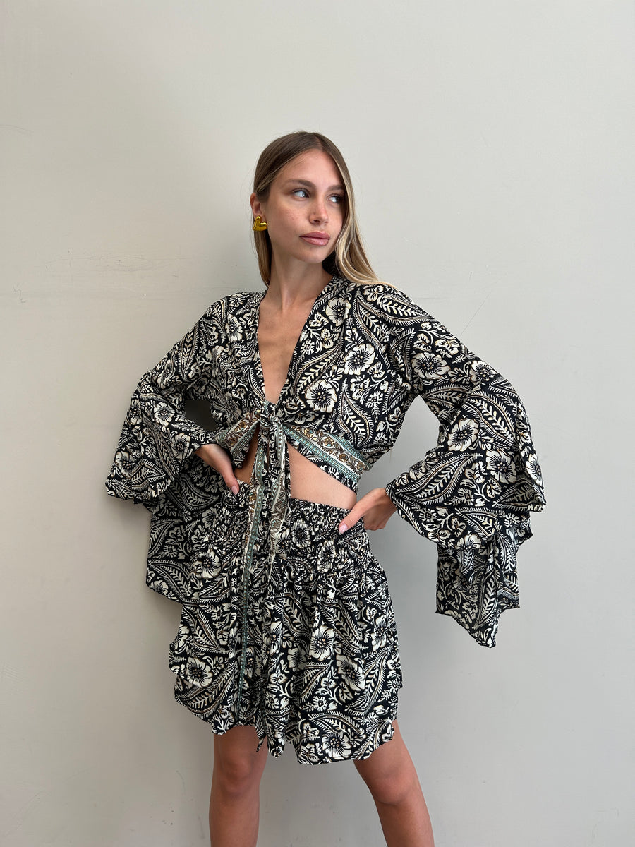 FREELOVE Gipsy top seta Coachella black