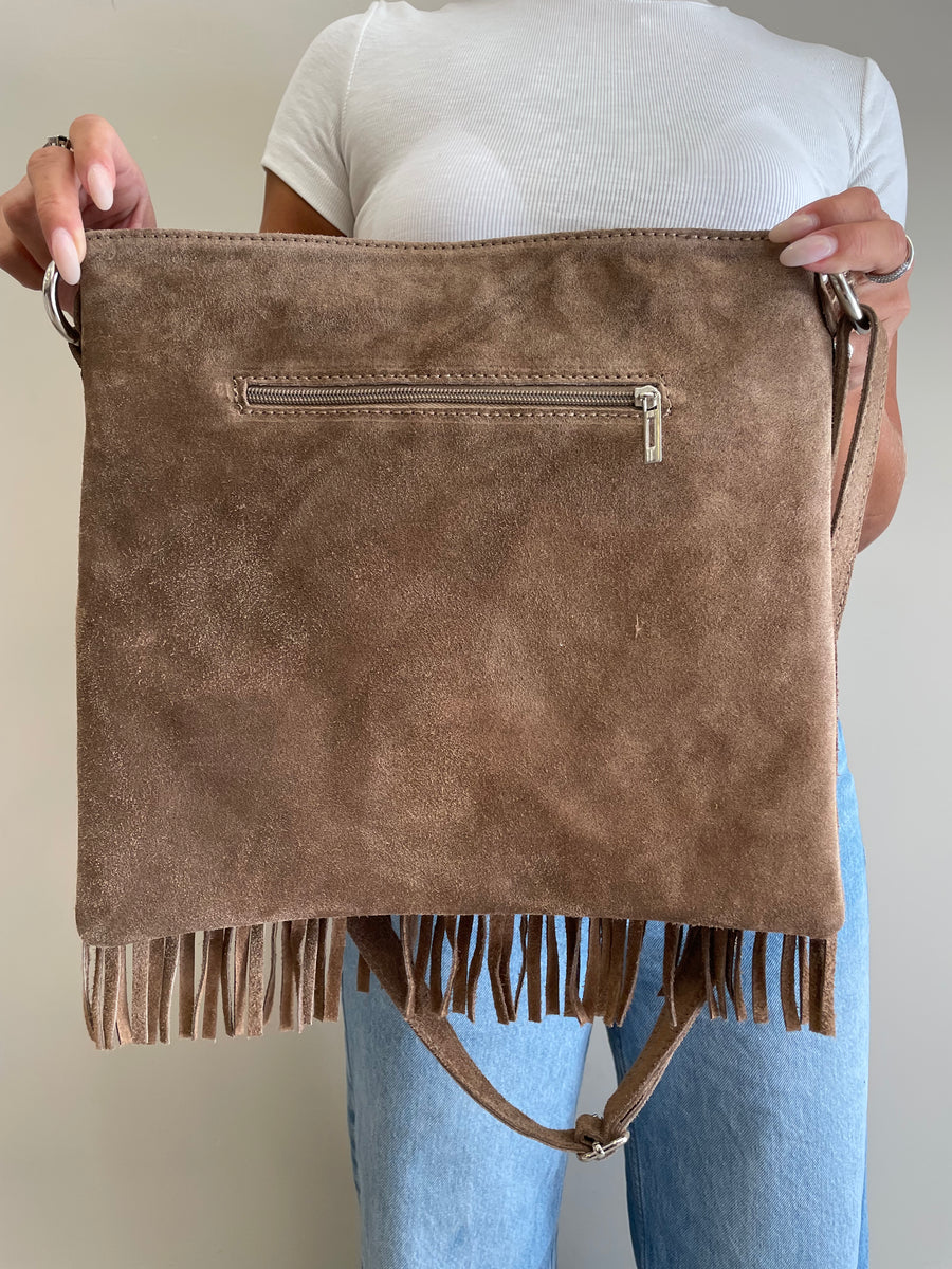 GIPSY INSIDE Borsa frange tortora